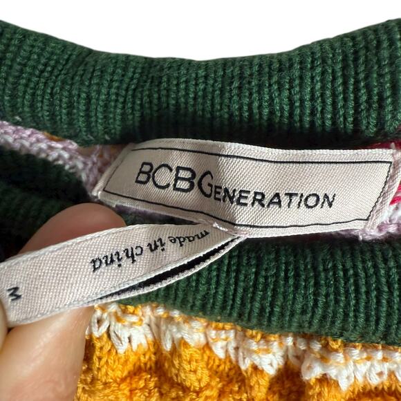 BCBGeneration Multicolor Chevron Stripe Crochet Knit One Shoulder Crop Top M - Picture 3 of 7